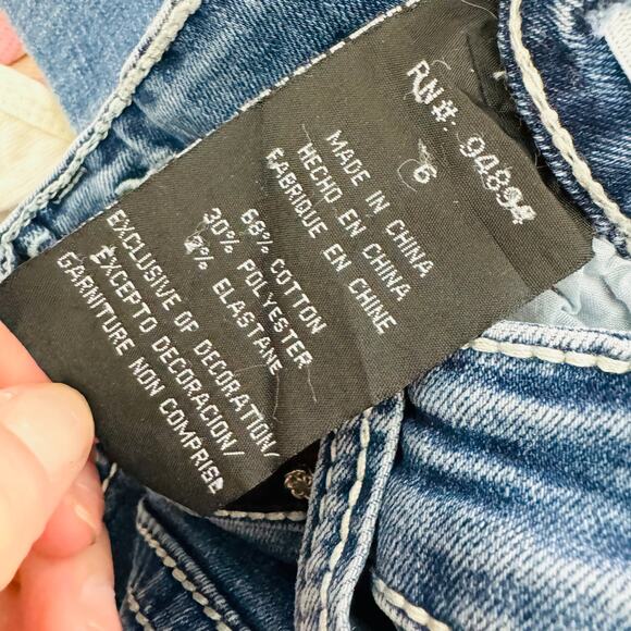 Cedar Rose Girls Size 6 Bootcut Dark Blue Jeans with Embroidered Back Pockets - Picture 11 of 12